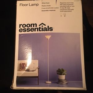 Room essentials 3 way floor lamp.